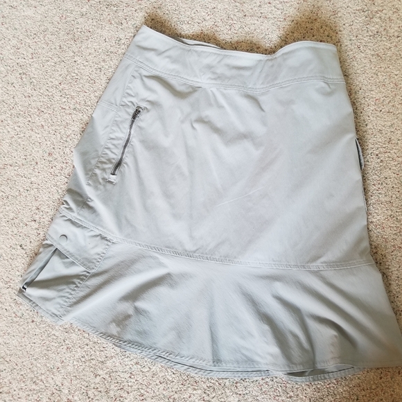 Royal Robbins Gray Nylon Discovery Skirt Flounce Back Zip Gorpcore - Picture 1 of 6